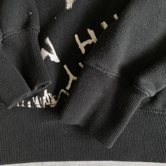 Edgy black and white crewneck - Picture 4 of 5